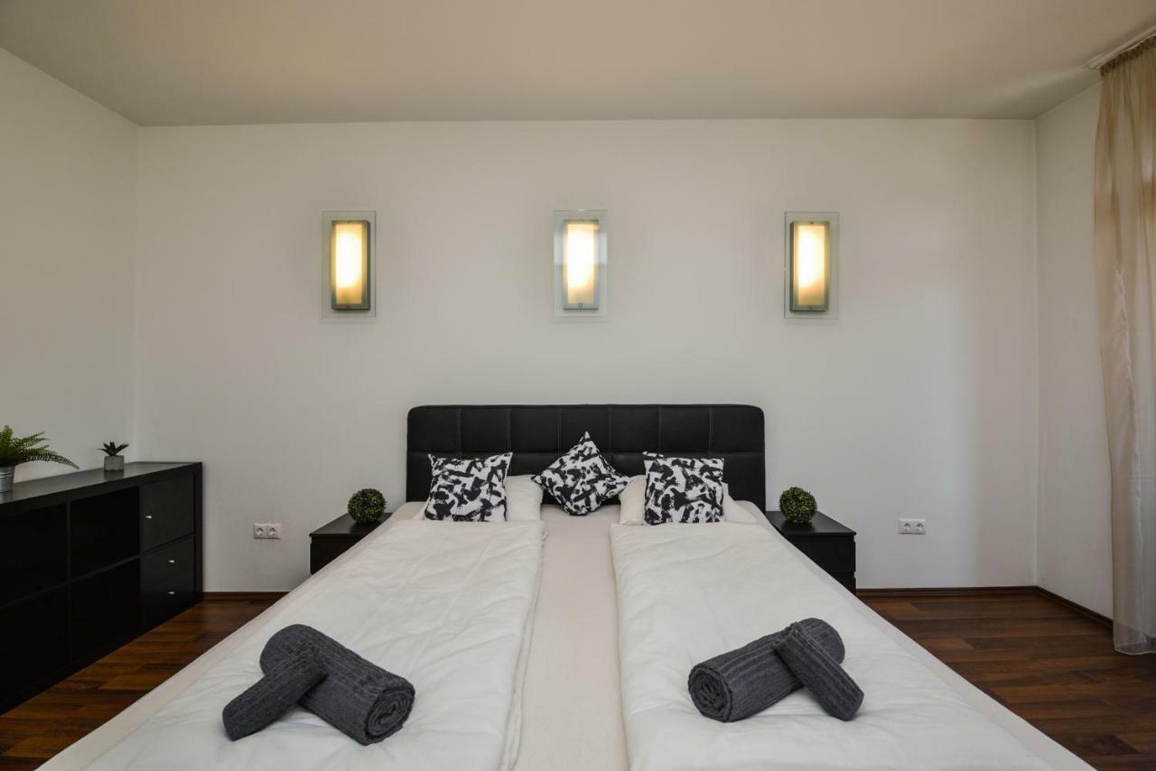 Castle Apartment With Panoramic Balcony Budapest Ngoại thất bức ảnh